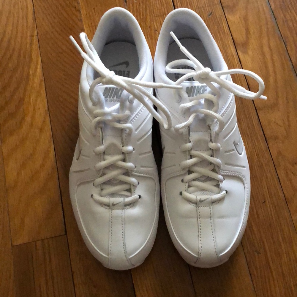 Nike cheer shoes